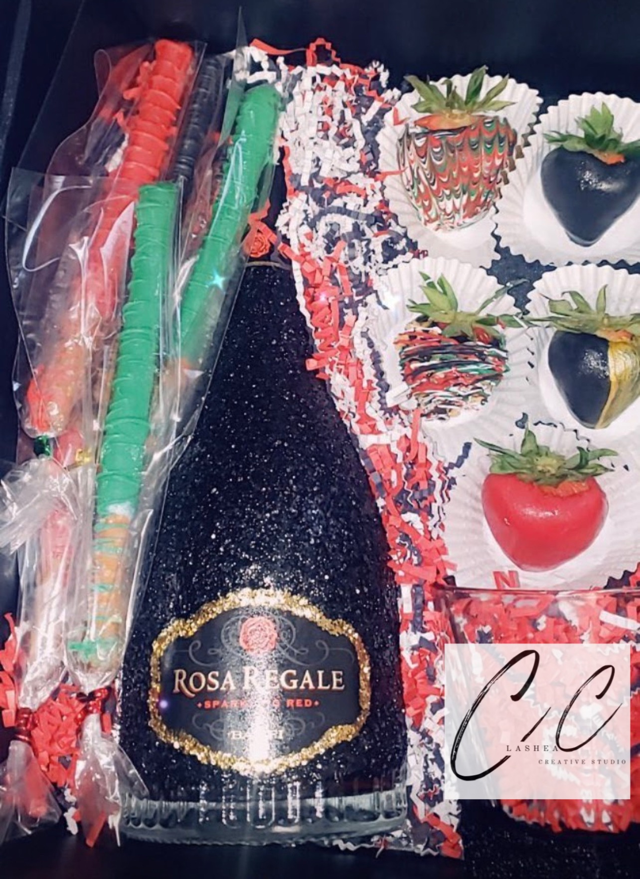 Lashea Creative Studio gift box with champagne and chocolate dipped strawberries